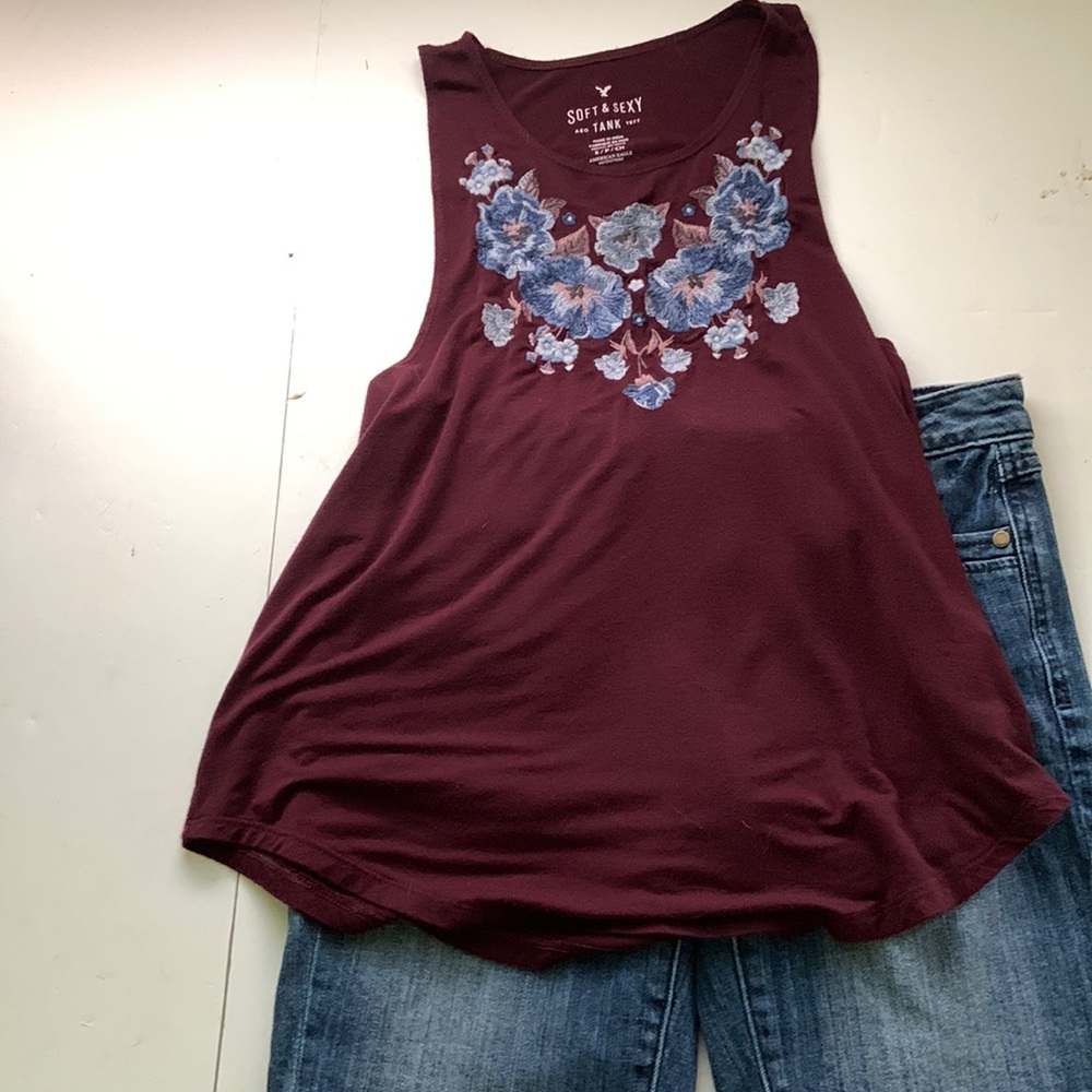 Beautifully embroidered American Eagle tank